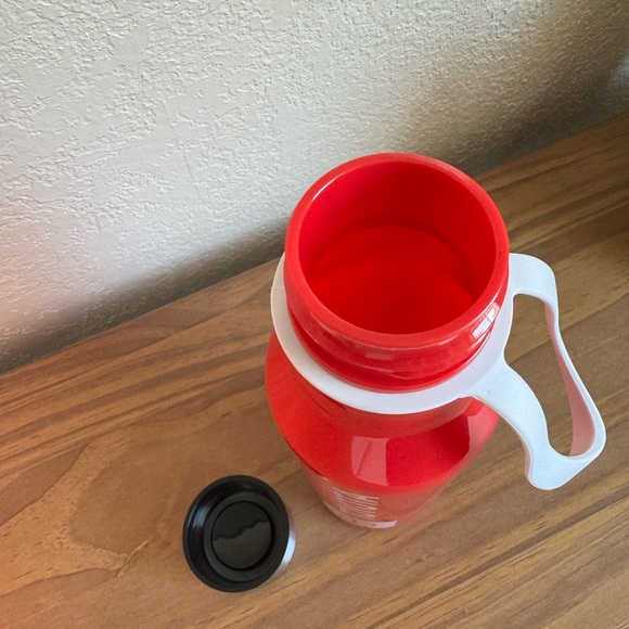 NEW! Toyota Water Bottle - Picture 4 of 4